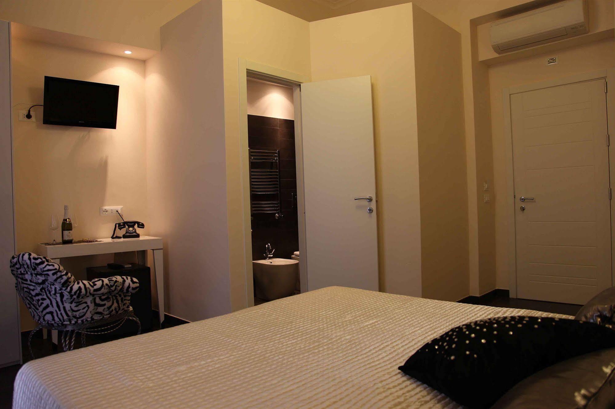 Deko Rome Bed & Breakfast Ngoại thất bức ảnh